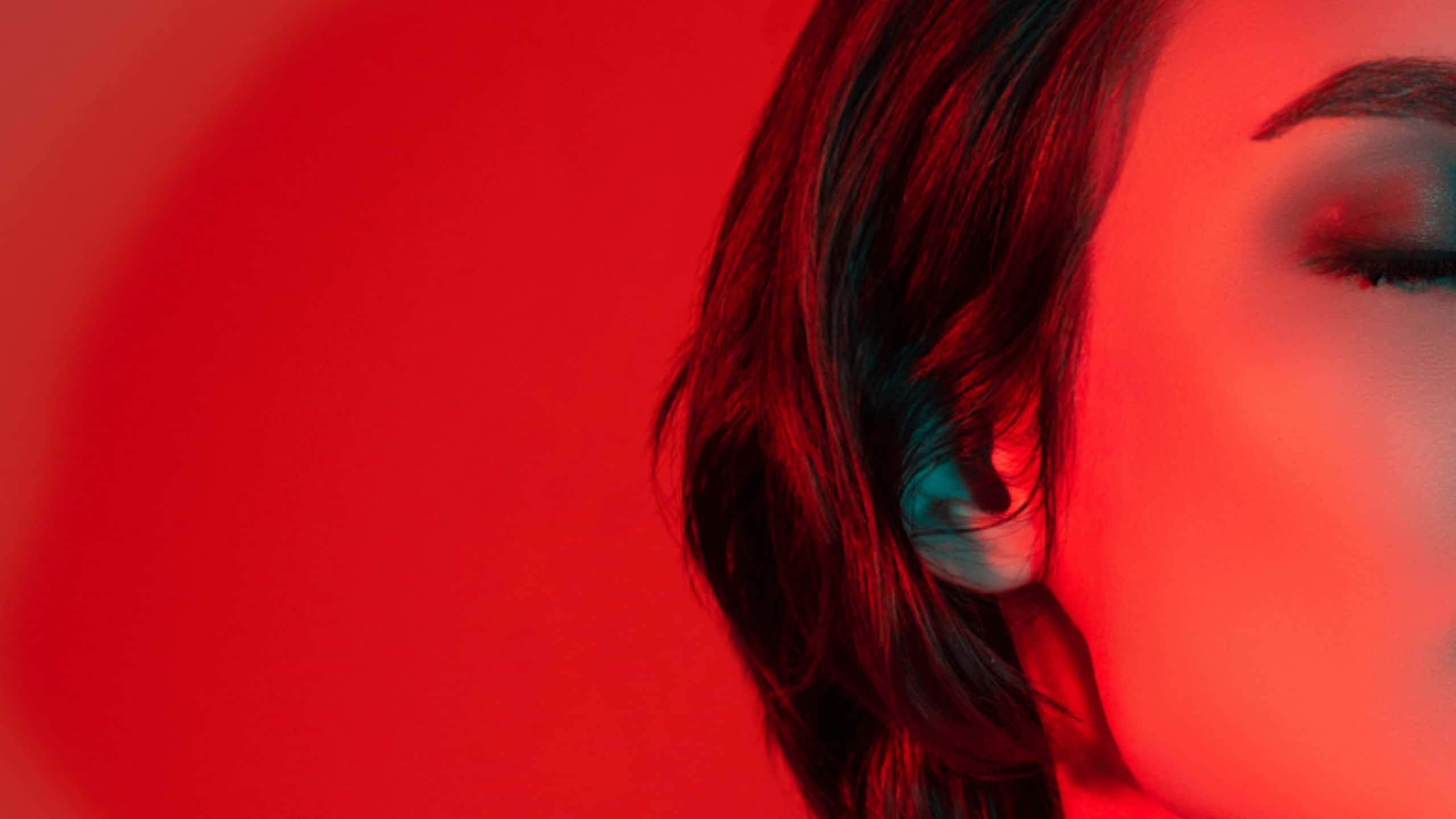 Feel Refreshed and Rejuvenated Instantly: Try a Red Light Therapy Bed Now